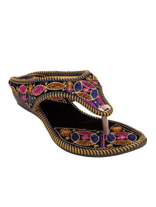 multi colored ethnic sandals - 12300771 - Very Small Image - 1