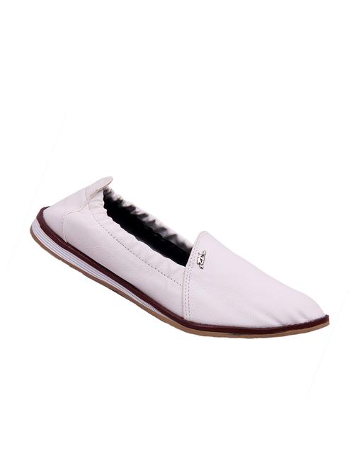white leatherette slip on juti - 12348681 - Very Small Image - 1