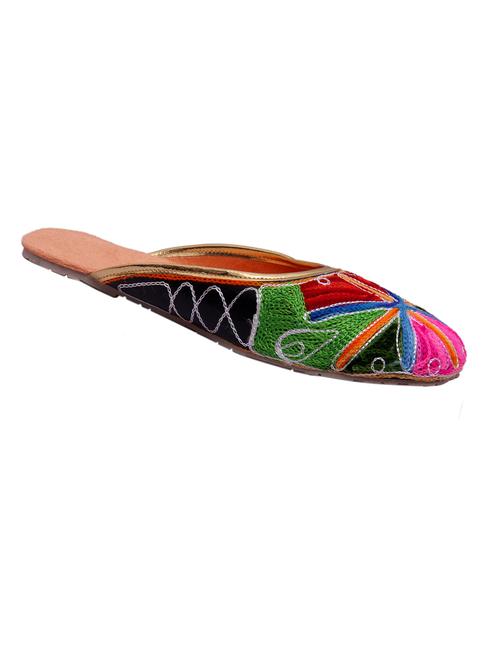 multi colored slip on jutis - 12352427 - Very Small Image - 1