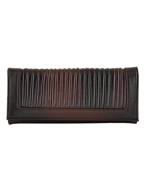 brown leatherette textured clutch - 12371534 - Very Small Image - 1