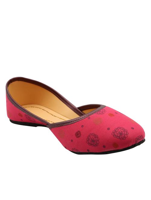 pink slip on mojari - 12432312 - Very Small Image - 1