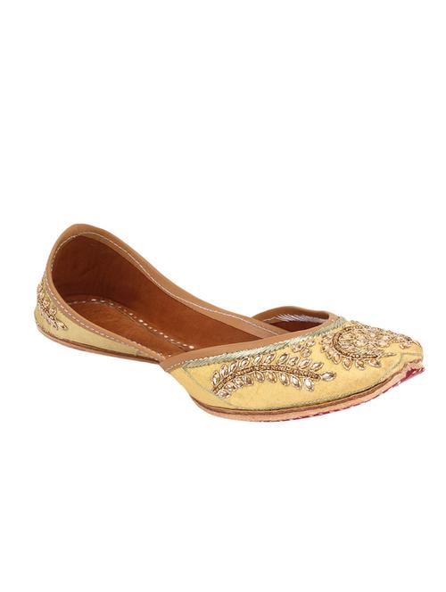 gold slip on mojari - 12442602 - Very Small Image - 1