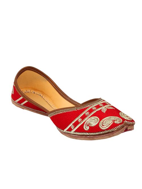 red slip on mojari - 12442625 - Very Small Image - 1