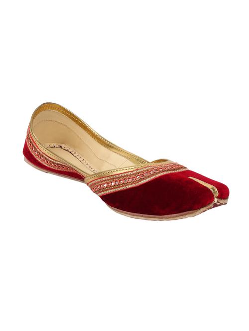 maroon slip on mojari - 12442647 - Very Small Image - 1