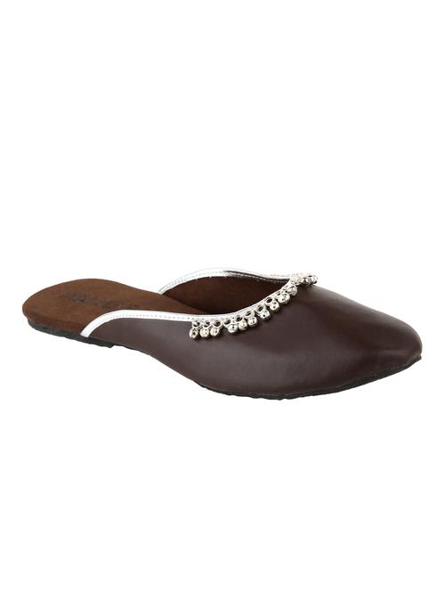 brown slip on mojari - 12455976 - Very Small Image - 1