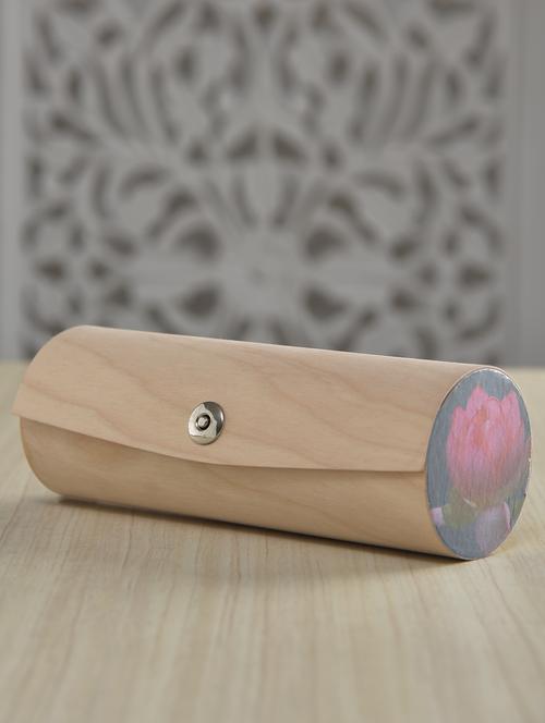printed beige wood cylinder clutch - 1250302 - Very Small Image - 1