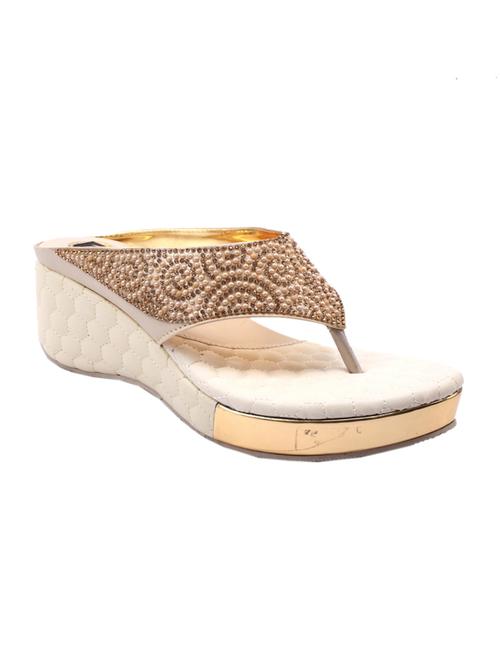 beige toe separator sandal - 12554827 - Very Small Image - 1