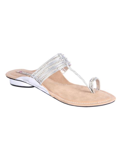 silver fabric kolhapuris - 12753861 - Very Small Image - 1