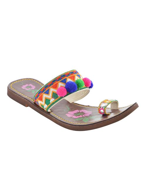 multi pom poms one toe kolhapuri - 12798442 - Very Small Image - 1