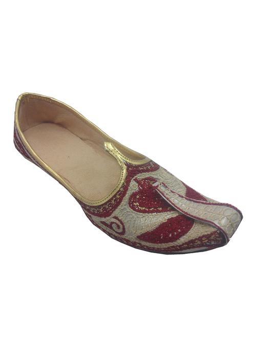 beige slip on embroidered mojari - 12866227 - Very Small Image - 1