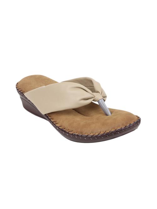 beige toe separator slippers - 12983053 - Very Small Image - 1