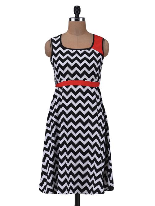 black and white chevron print dress - 1300736 - Very Small Image - 1