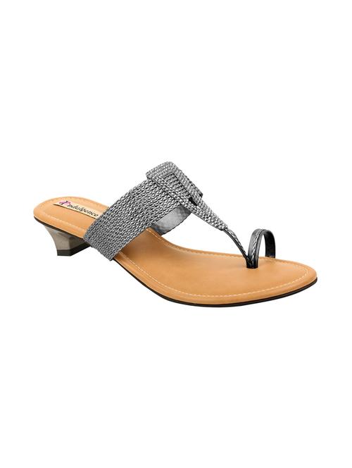 grey leatherette one toe sandals - 13009028 - Very Small Image - 1
