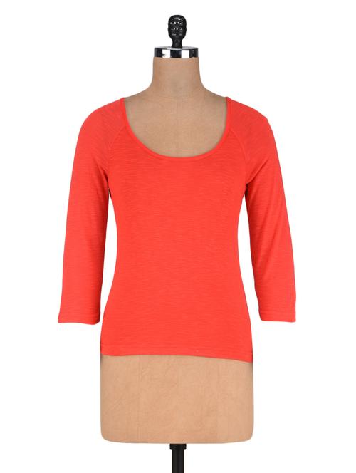 red u- neck top - 1301799 - Very Small Image - 1