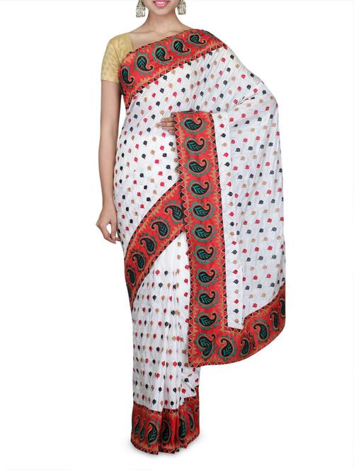 white printed silk sari with paisley border - 1303152 - Very Small Image - 1