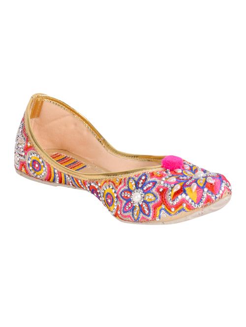 pink slip on jutis - 13068395 - Very Small Image - 1