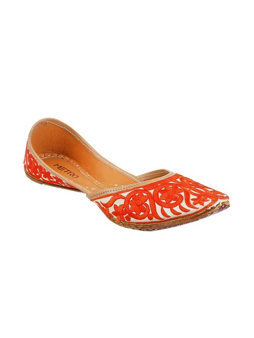 orange slip on jutis - 13240996 - Very Small Image - 1