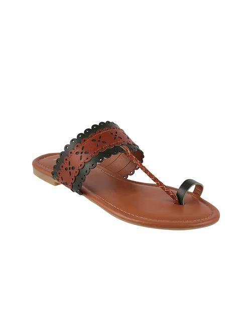 brown one toe kolhapuri - 13241003 - Very Small Image - 1