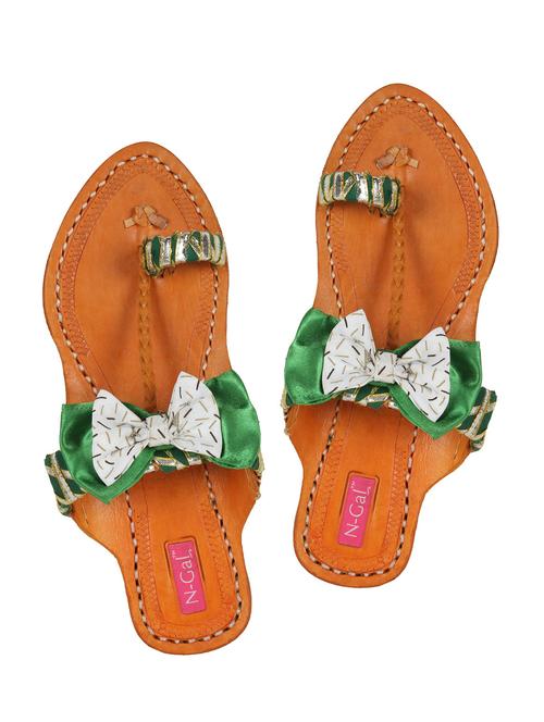 green one toe kolhapuri - 13352256 - Very Small Image - 1
