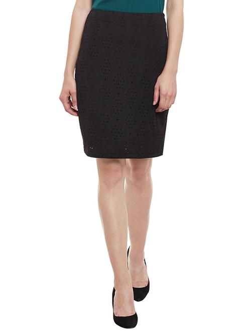 black pencil skirt - 13433391 - Very Small Image - 1