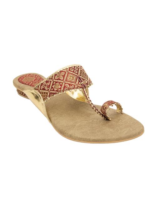 red one toe kolhapuri - 13691601 - Very Small Image - 1