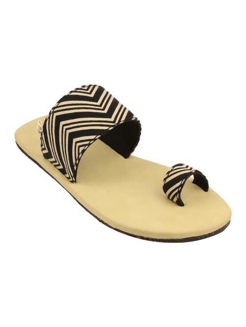 beige one toe sandal - 13970691 - Very Small Image - 1