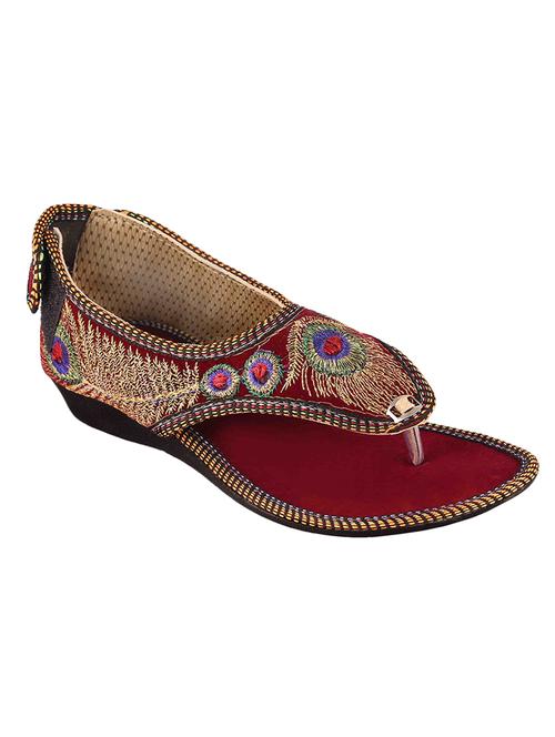 red fabric ethnic sandals - 14127614 - Very Small Image - 1