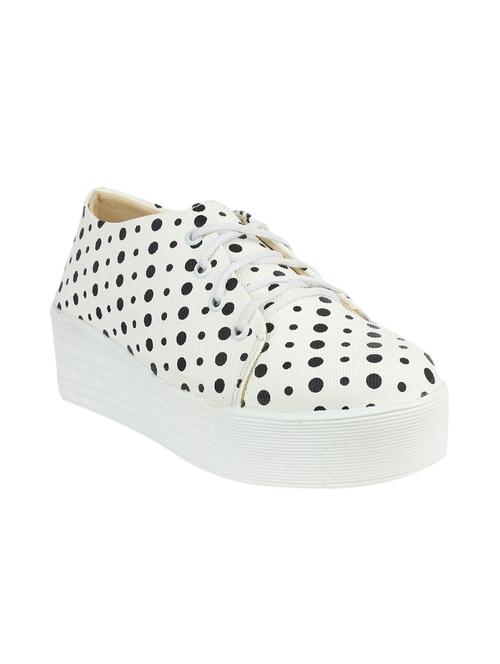 white plimsolls sneaker - 14165423 - Very Small Image - 1