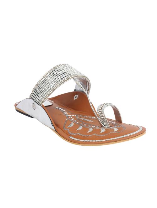 silver one toe kolhapuri - 14223254 - Very Small Image - 1