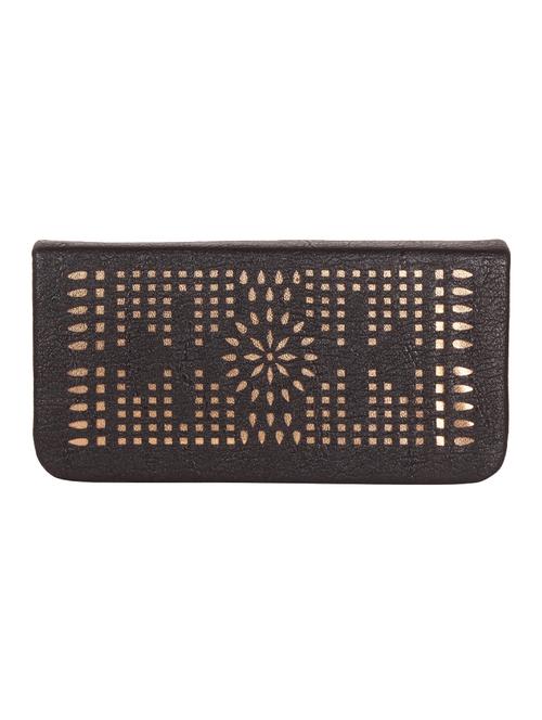 black canvas regular clutch - 14236910 - Very Small Image - 1