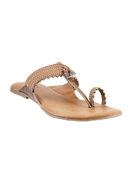 gold one toe kolhapuri - 14422505 - Very Small Image - 1