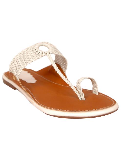 white faux leather ethnic kolhapuris - 14942532 - Very Small Image - 1