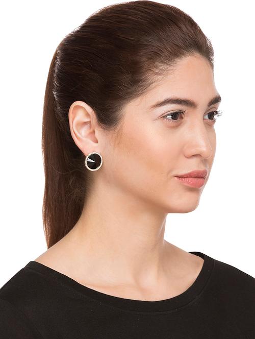 black studs earring - 15146037 - Very Small Image - 1