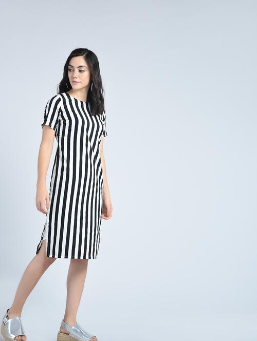 side slit striped shift dress - 15426425 - Very Small Image - 1
