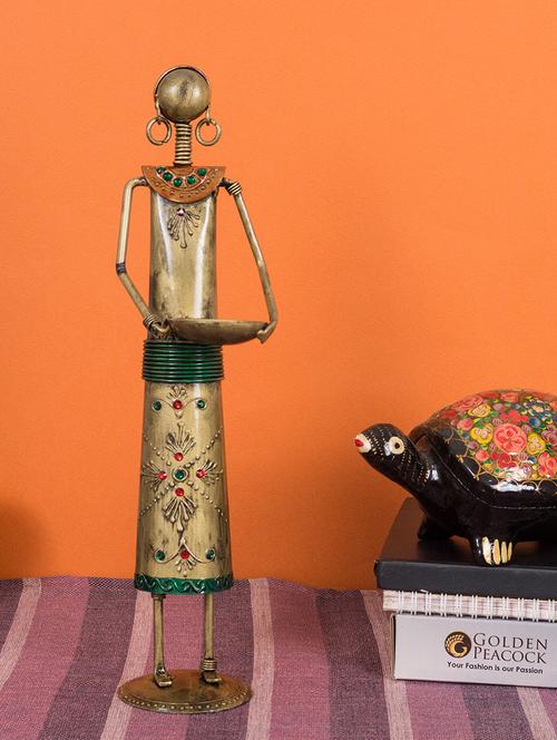 decorative statue - 15645112 - Very Small Image - 1