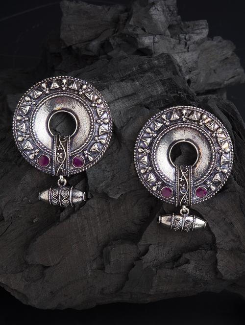 silver brass studs earring - 16934066 - Very Small Image - 1