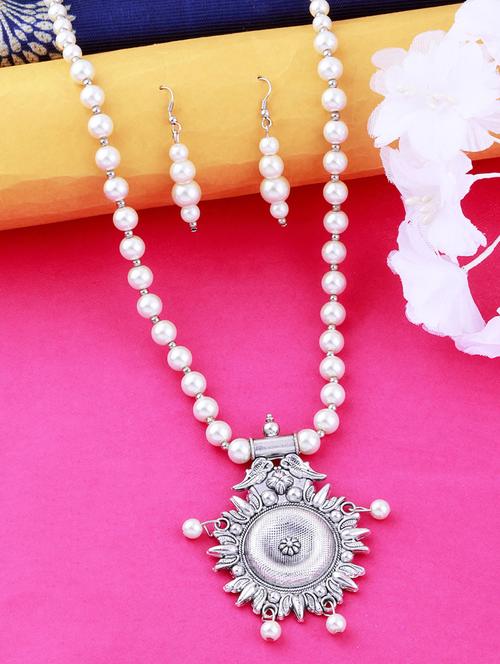silver plated pearl necklace - 17466228 - Very Small Image - 1