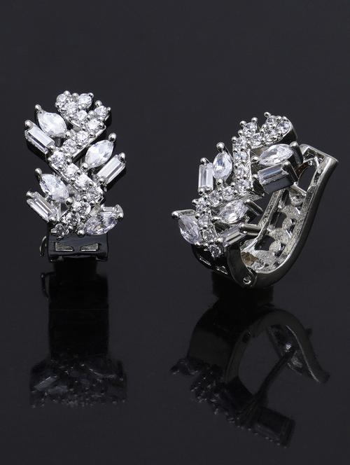 silver metal earring - 18633433 - Very Small Image - 1