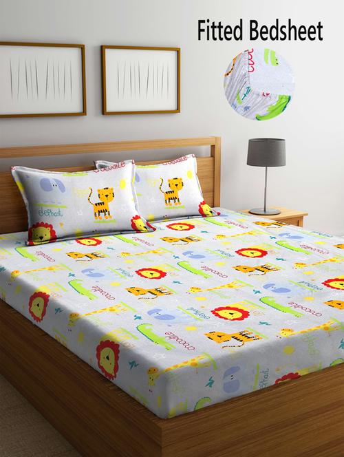 fabinaliv multicolor cartoon print 210 tc cotton blend king size fitted double bedsheet with 2 pillow covers - 19511468 - Very Small Image - 1