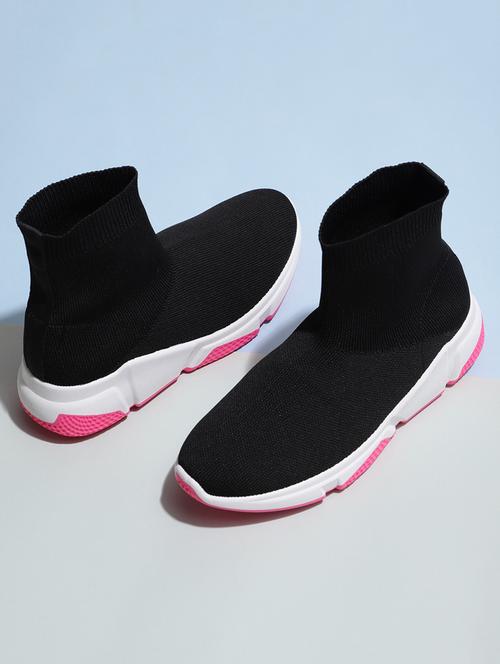 black solid sneaker - 19586838 - Very Small Image - 1