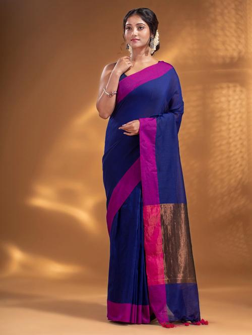 self design woven saree with blouse - 19866461 - Very Small Image - 1