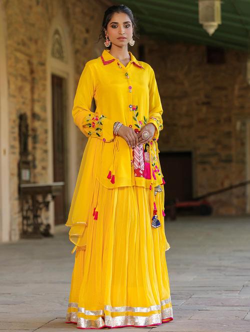 yellow flared stitched lehnga - 20412611 - Very Small Image - 1