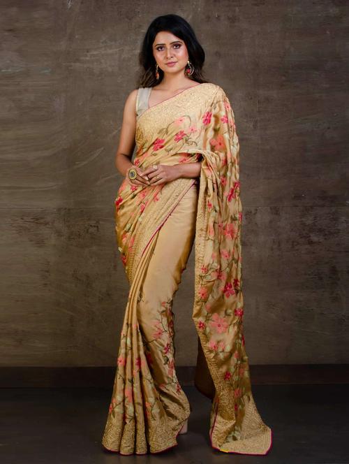 women beige floral printed bordered saree - 20894198 - Very Small Image - 1