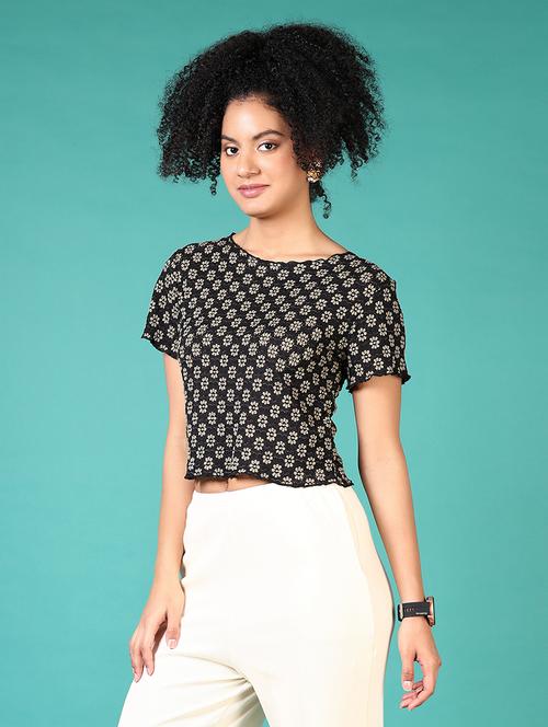 women self design short sleeve crop top - 21572230 - Very Small Image - 1