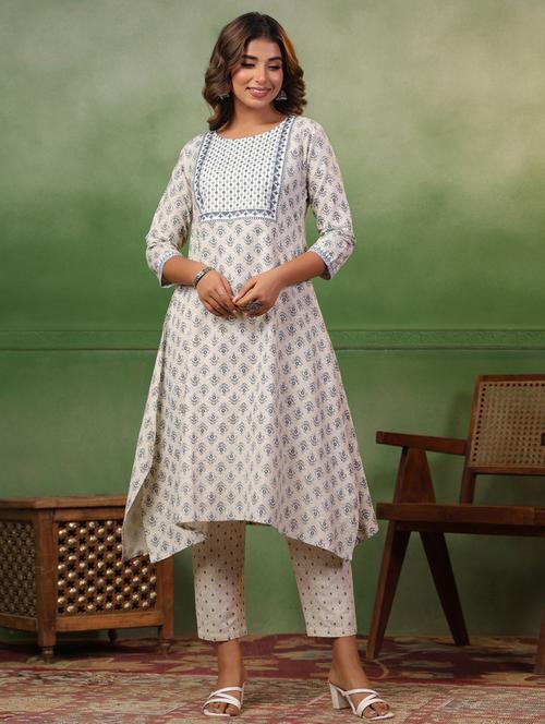 women white printed round neck kurta pant set - 21668575 - Very Small Image - 1