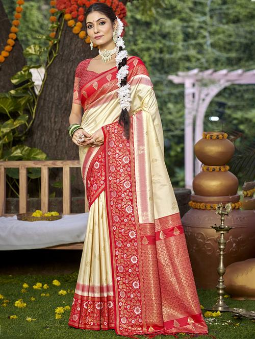 women self design banarasi saree with blouse - 21671045 - Very Small Image - 1