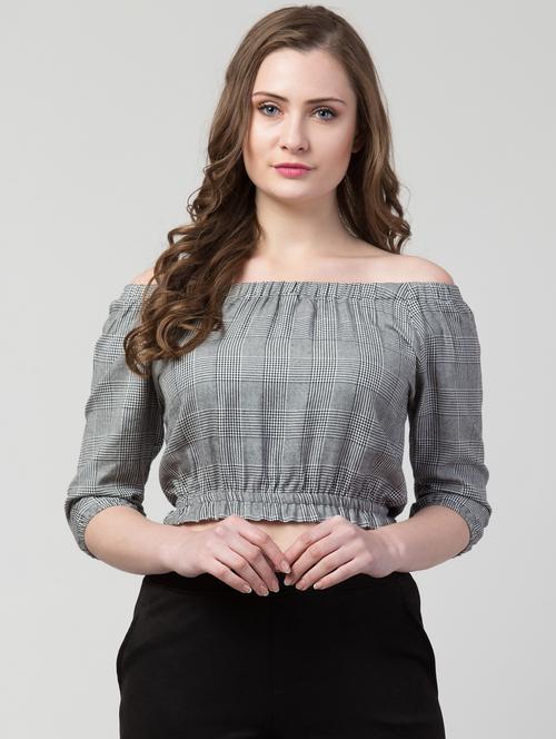 women checks off shoulder neck crop top - 21707540 - Very Small Image - 1