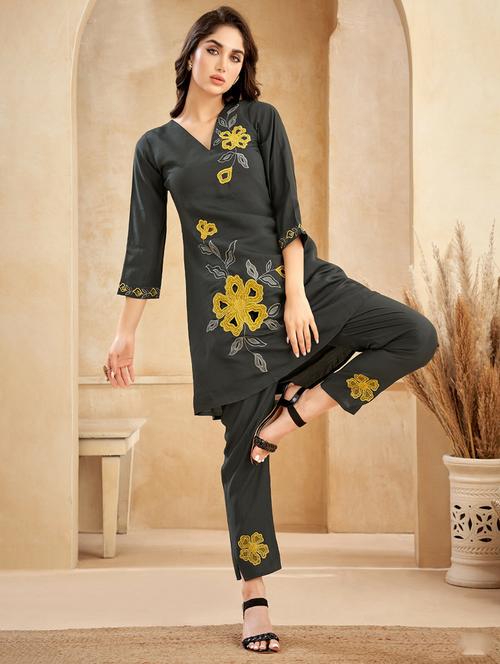women embroidered top & bottom co-ord set - 21744779 - Very Small Image - 1