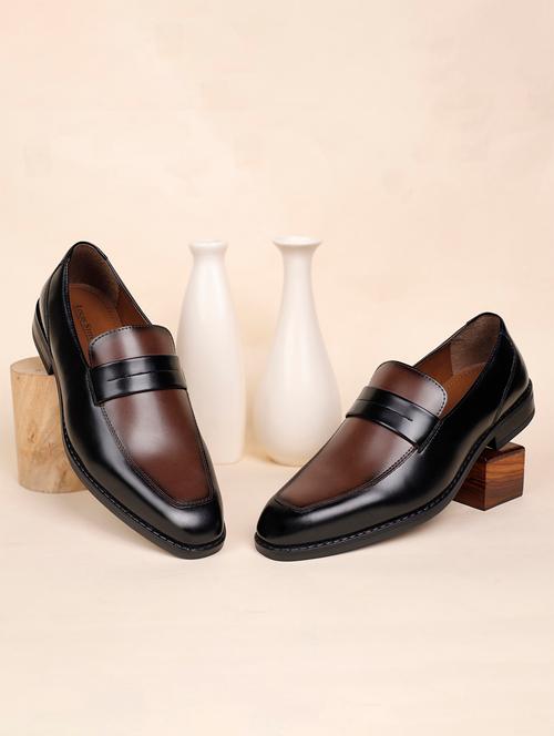 men dual shade slip on moccasin shoes - 21747936 - Very Small Image - 1