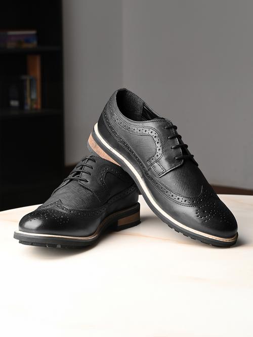 men solid lace-up brouges - 21748035 - Very Small Image - 1